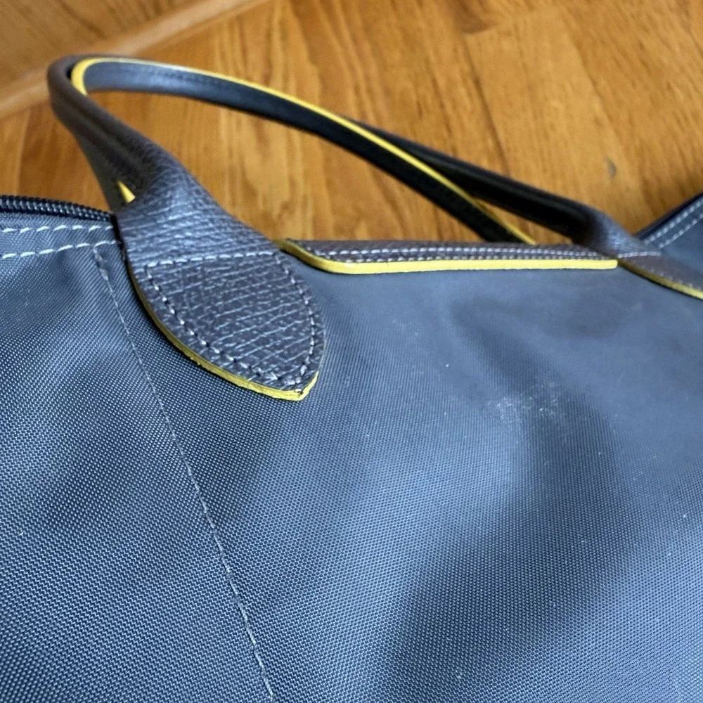 Longchamp Le Pliage Club Tote Bag Light Gray Medium‎ Shoulder Bag Embroidered